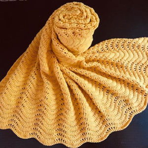 Feather and Fan Blanket - Bernat yarn
